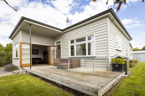 Photo of property in 2 Harris Street, Geraldine, 7930