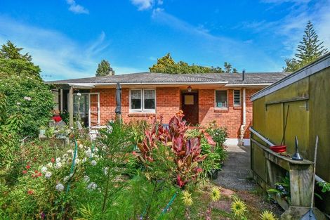 Photo of property in 19 Blanes Road, Weymouth, Auckland, 2103