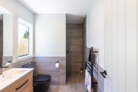 Photo of property in 224 Seafield Road, Eskdale, Napier, 4182