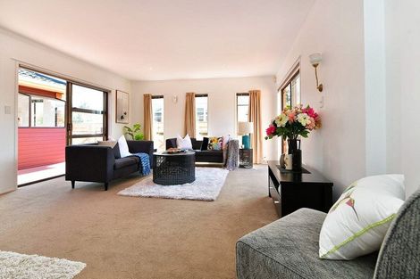 Photo of property in 2/428 Hibiscus Coast Highway, Orewa, 0931