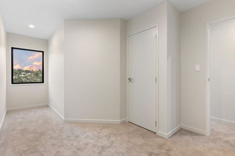 Photo of property in 27 Awhi Lane, Massey, 0614