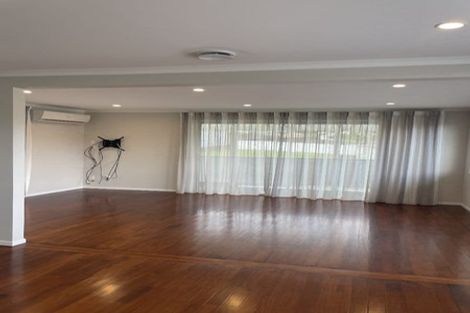 Photo of property in 1/73 Hellyers Street, Birkdale, Auckland, 0626