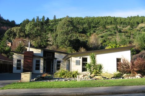 Photo of property in 153 Bowenvale Avenue, Cashmere, Christchurch, 8022