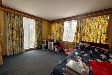 Photo of property in 22 Stokes Valley Road, Stokes Valley, Lower Hutt, 5019