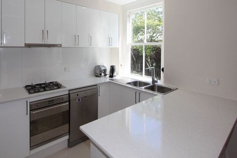 Photo of property in 27 Owles Terrace, New Brighton, Christchurch, 8061