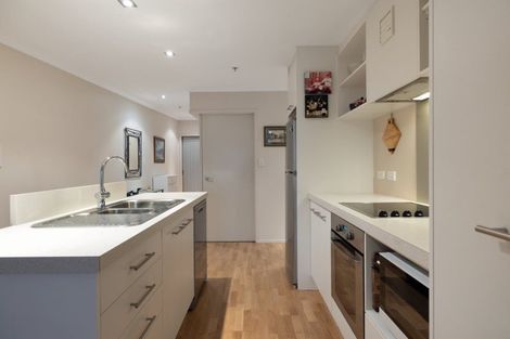 Photo of property in Algarve Apartments, 305/332 Maunganui Road, Mount Maunganui, 3116