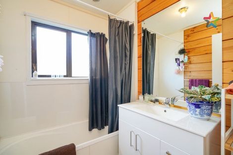 Photo of property in 16 Gretna Street, Heidelberg, Invercargill, 9812