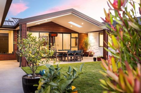 Photo of property in 2 Clifford Close, Leamington, Cambridge, 3432