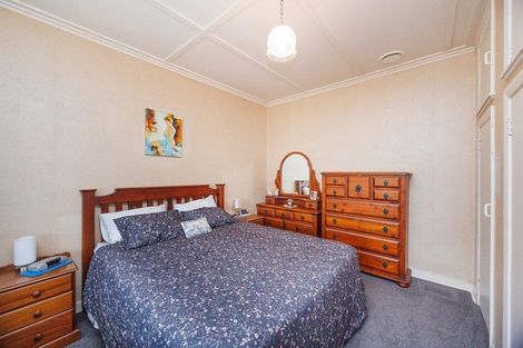 Photo of property in 121/123 High Street, Bulls, 4818