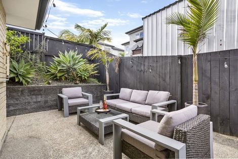 Photo of property in 12 Beatrice Place, Flat Bush, Auckland, 2016