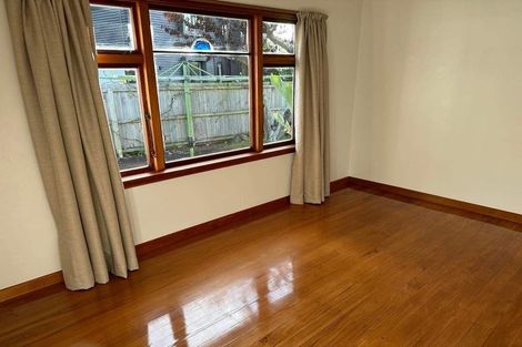 Photo of property in 1/102 Mccormacks Bay Road, Mount Pleasant, Christchurch, 8081