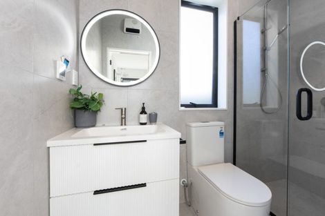 Photo of property in 3a Pendlebury Street, Green Bay, Auckland, 0604