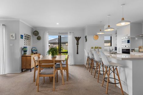 Photo of property in 25 Kaiora Drive, Papamoa Beach, Papamoa, 3118