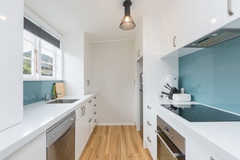 Photo of property in 45 Alton Street, Nelson, 7010