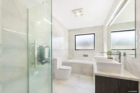 Photo of property in 118 Mcquoids Road, Flat Bush, Auckland, 2019