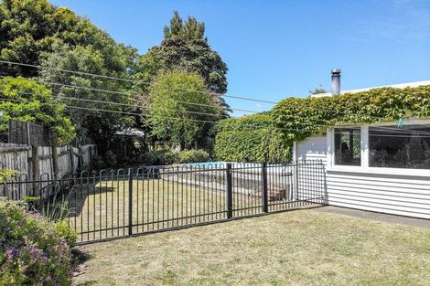 Photo of property in 16 Grey Street, College Estate, Whanganui, 4500