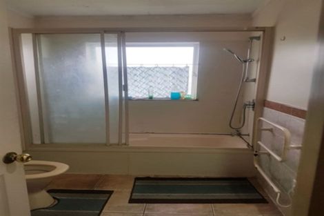 Photo of property in 2 Whitmore Road, Mount Roskill, Auckland, 1041