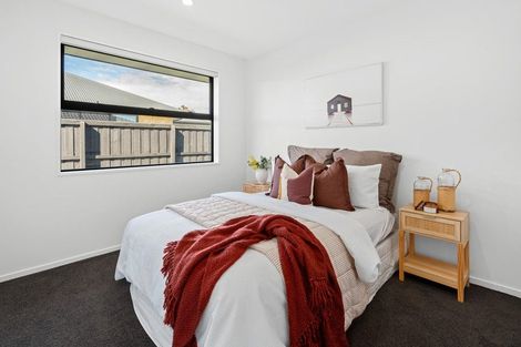 Photo of property in 74a Shillingford Boulevard, Rolleston, 7615
