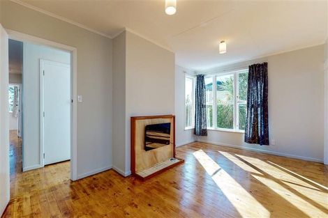 Photo of property in 14 Surprise Place, Cannons Creek, Porirua, 5024