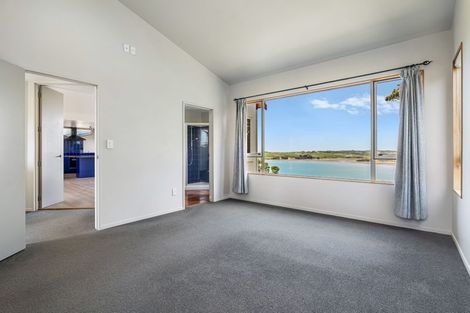 Photo of property in 44a Kestrel Heights, Arkles Bay, Whangaparaoa, 0932