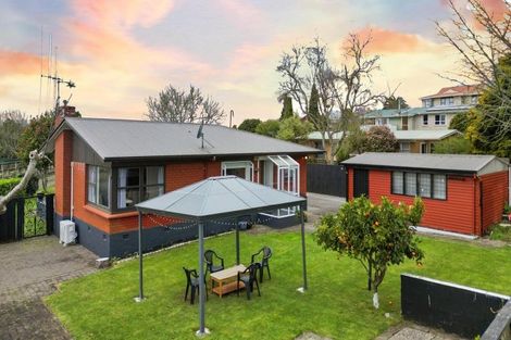 Photo of property in 59 Resthill Crescent, Glenview, Hamilton, 3206