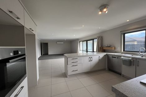 Photo of property in 42 Cumberland Drive, Flagstaff, Hamilton, 3210