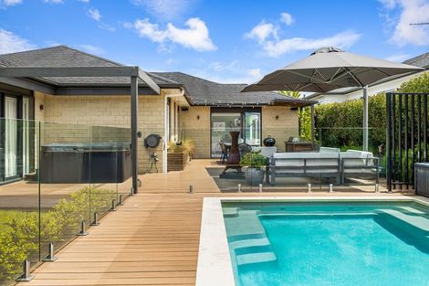Photo of property in 120 Pohutukawa Parade, Riverhead, 0820
