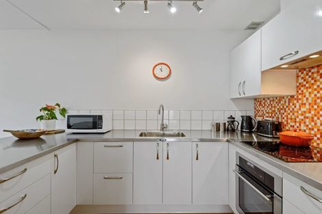 Photo of property in 2/98 Office Road, Merivale, Christchurch, 8014