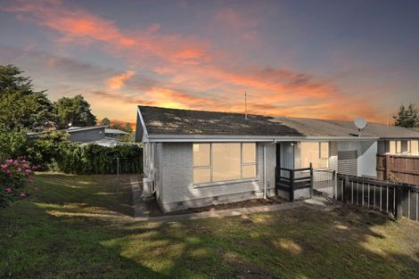 Photo of property in 2/48 Kawau Crescent, Bromley, Christchurch, 8062
