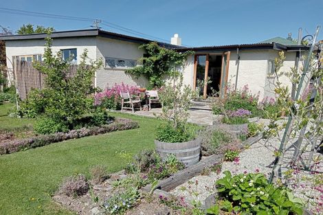 Photo of property in 35 Thomas Street, Ranfurly, 9332