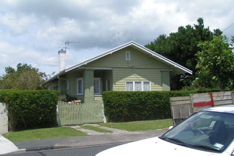 Photo of property in 15 Rewiti Avenue, Takapuna, Auckland, 0622