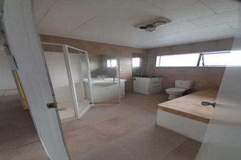 Photo of property in 30 Royal Road, Massey, Auckland, 0614