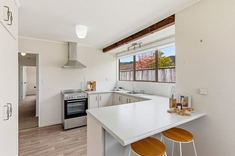 Photo of property in 27 Oriwa Street, Waikanae, 5036