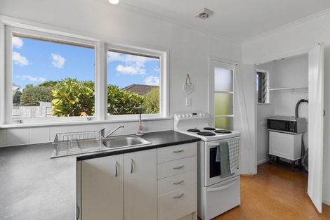 Photo of property in 1/3 Opua Street, Belmont, Auckland, 0622