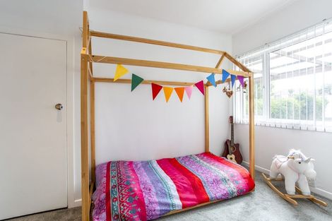 Photo of property in 43 Rogan Street, Mount Roskill, Auckland, 1041