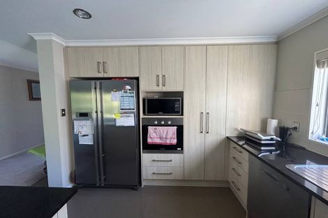 Photo of property in 23 Kerrykeel Drive, Flat Bush, Auckland, 2019