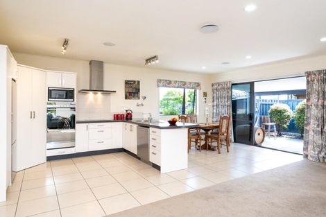 Photo of property in 3 Waitaha Place, Clive, 4102