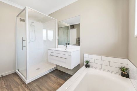 Photo of property in 13 Cressy Place, Darfield, 7510