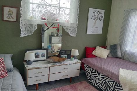 Photo of property in 1a Main Road, Tuatapere, 9620