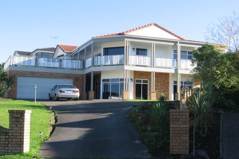 Photo of property in 14 Searidge Rise, West Harbour, Auckland, 0618