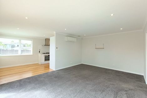 Photo of property in 2 Cindy Place, Pakuranga, Auckland, 2010