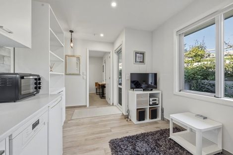 Photo of property in 15 Odlin Lane, Red Beach, 0932