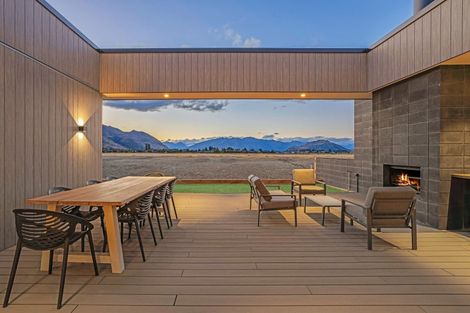 Photo of property in 25 Rubus Street, Wanaka, 9382