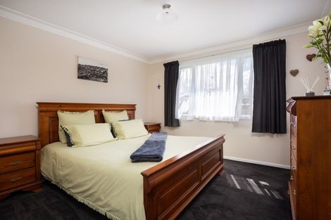 Photo of property in 101 Domett Street, Waitara, 4320