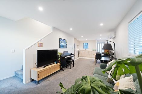Photo of property in 3/21 Titoki Street, Te Atatu Peninsula, Auckland, 0610