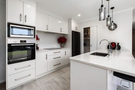 Photo of property in 15 Layla Place, Katikati, 3178