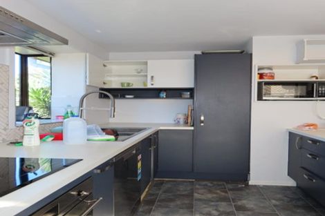 Photo of property in 2/6 Florance Place, Parklands, Christchurch, 8083