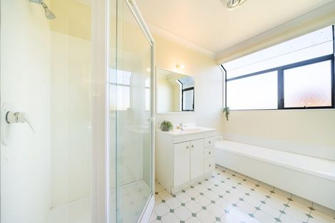 Photo of property in 2/167 Westchester Drive, Churton Park, Wellington, 6037