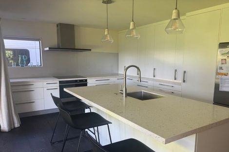 Photo of property in 2/35 Manuka Road, Bayview, Auckland, 0629