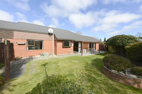 Photo of property in 1/15 Kamahi Place, Bishopdale, Christchurch, 8051